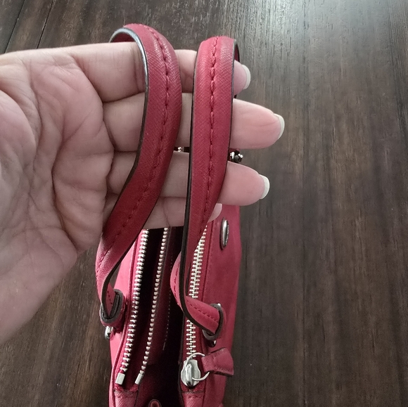 Coach - Picture 5 of 5